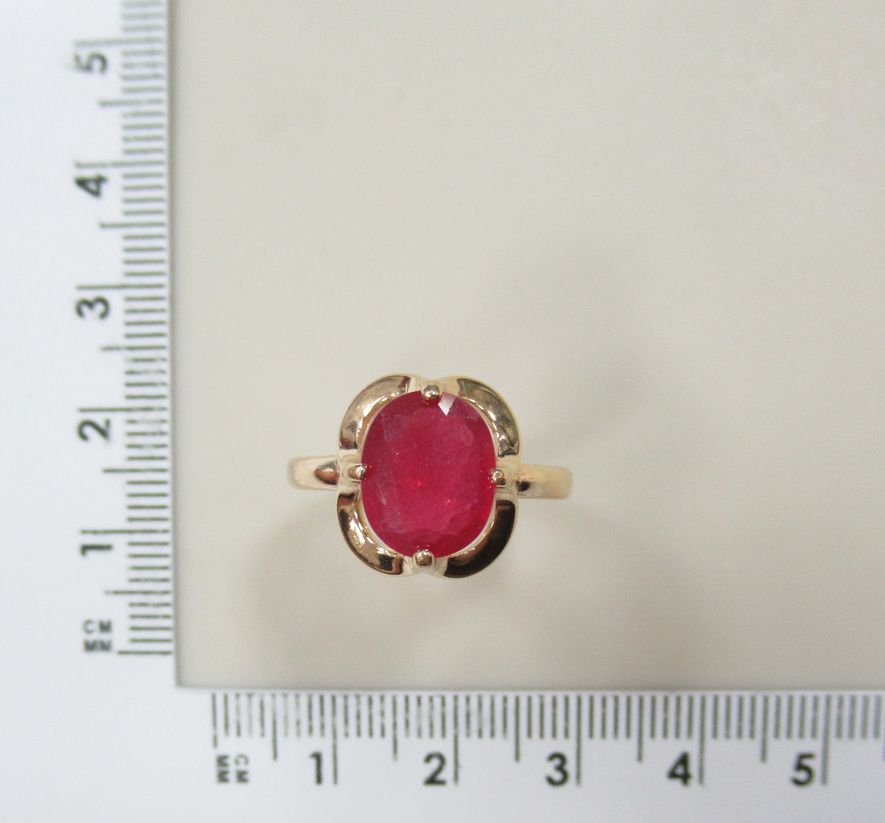 Серебряное кольцо с рубином